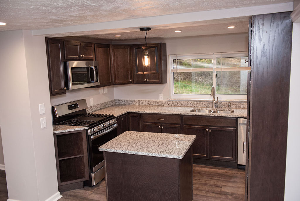 2409 West Hardies Road